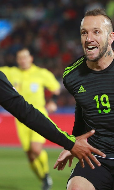 Chile, Mexico share six goals in wild Copa America draw